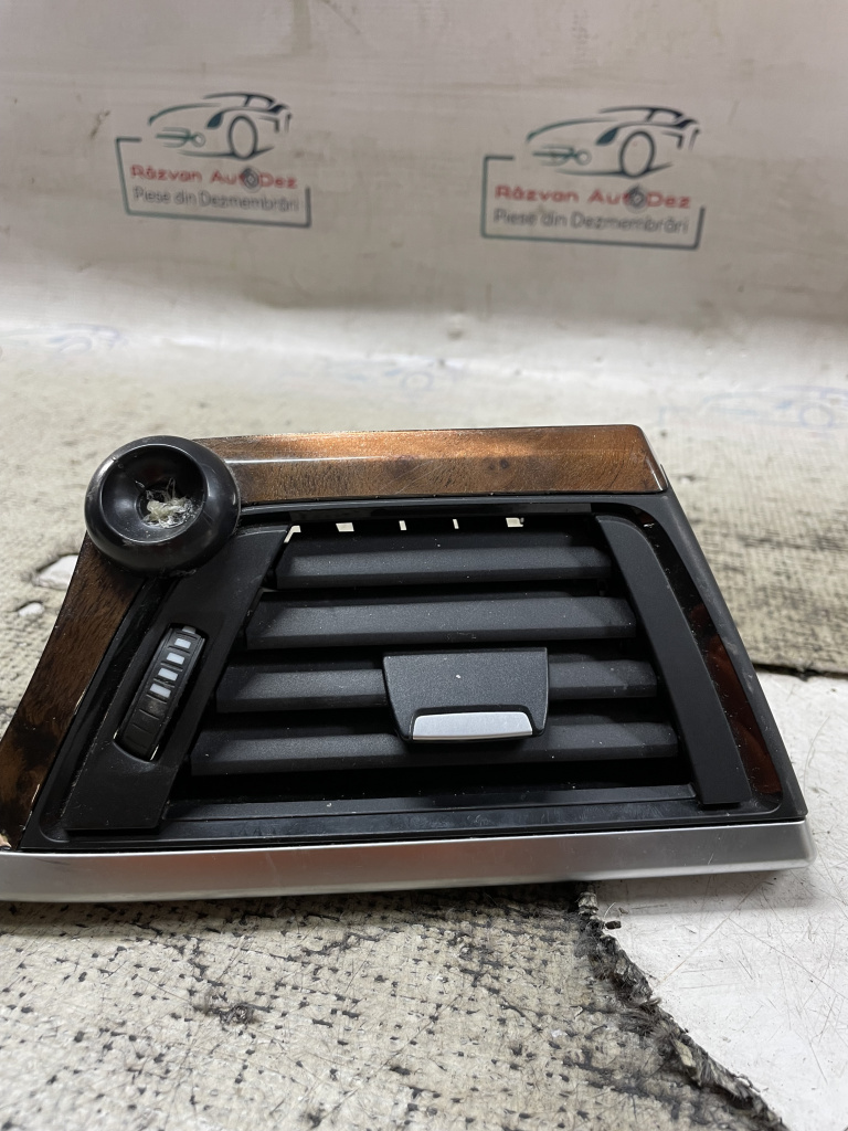 Grila ventilație dreapta BMW 320 F30 2012, 923199509