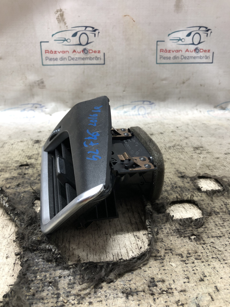 Grila ventilație dreapta BMW Seria 2 F45 2.0 Motorina 2016