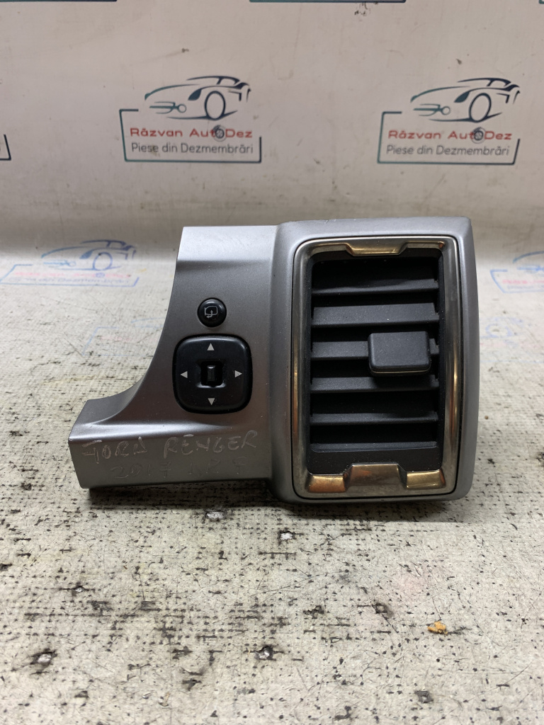 Grila ventilație dreapta Ford Ranger 2.2 Motorina 2017, EB3B41045C08