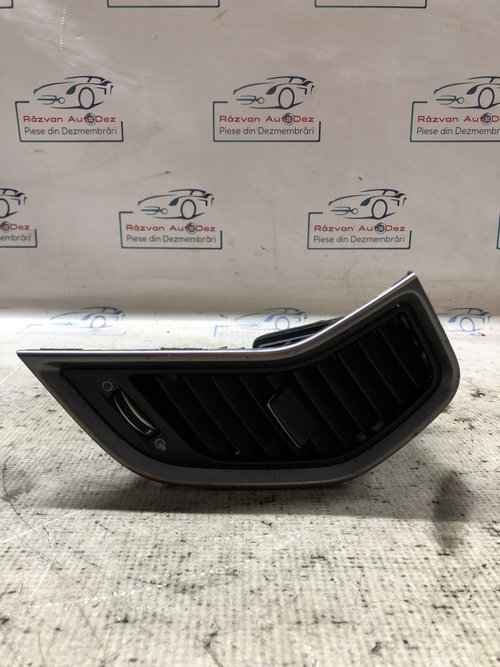 Grila ventilație dreapta Hyundai Santa Fe 2.2 Motorina 2016