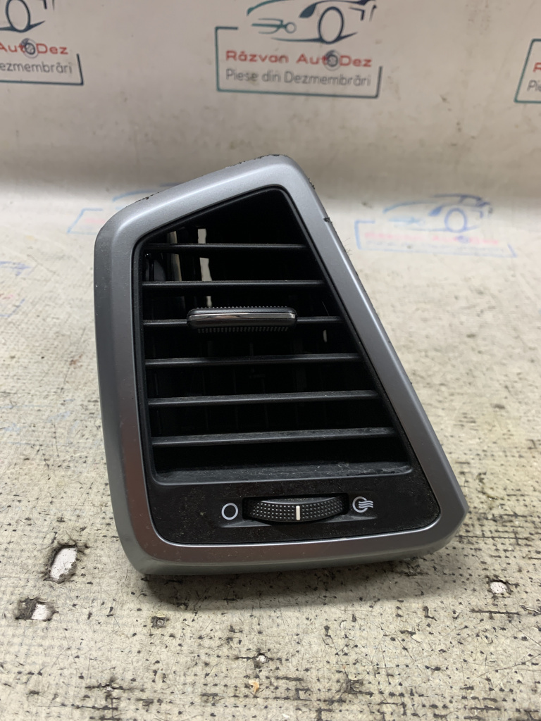 Grila ventilație dreapta Hyundai Tucson 1.7 Motorina 2017, -