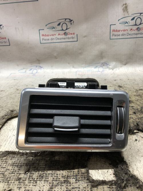 Grila ventilație dreapta Land Rover Discovery 2.0 Motorina 2017