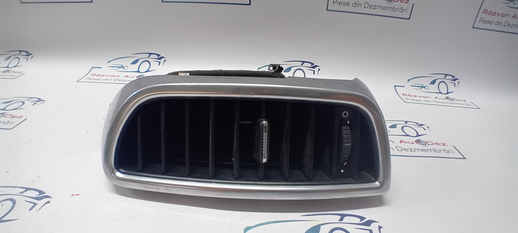 Grila ventilație dreapta Porsche Cayenne 2011, 7P5819728A