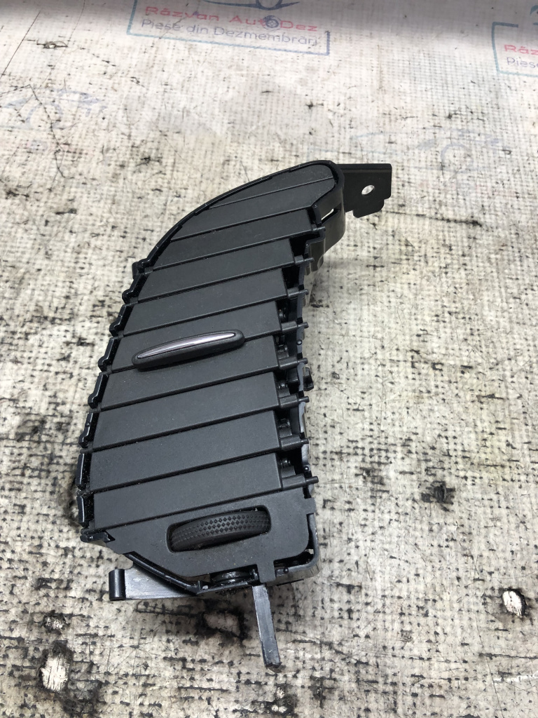 Grila ventilație dreapta Renault Captur 1.5 Motorina 2015