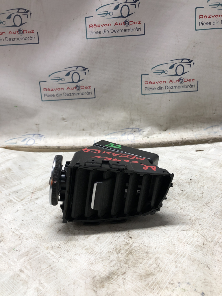 Grila ventilație dreapta Renault Megane 4 - Motorina 2018, -