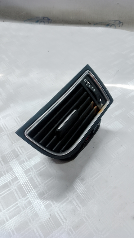 Grila ventilație dreapta Skoda Superb 2 - Motorina 2011, -
