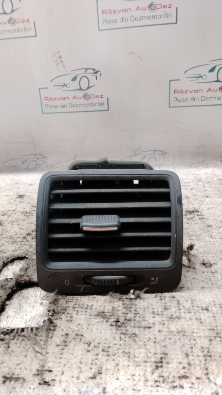 Grila ventilație dreapta Volkswagen Golf 5 2006