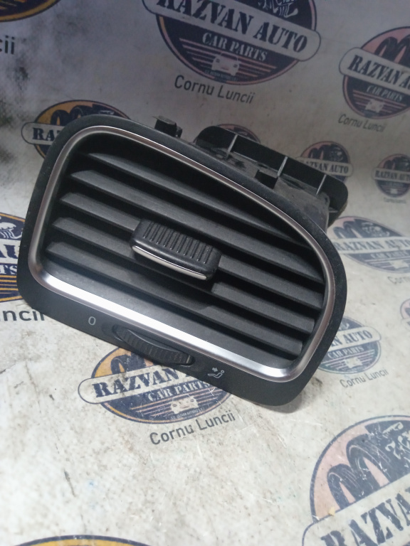 Grila ventilație dreapta Volkswagen Golf 6 2009