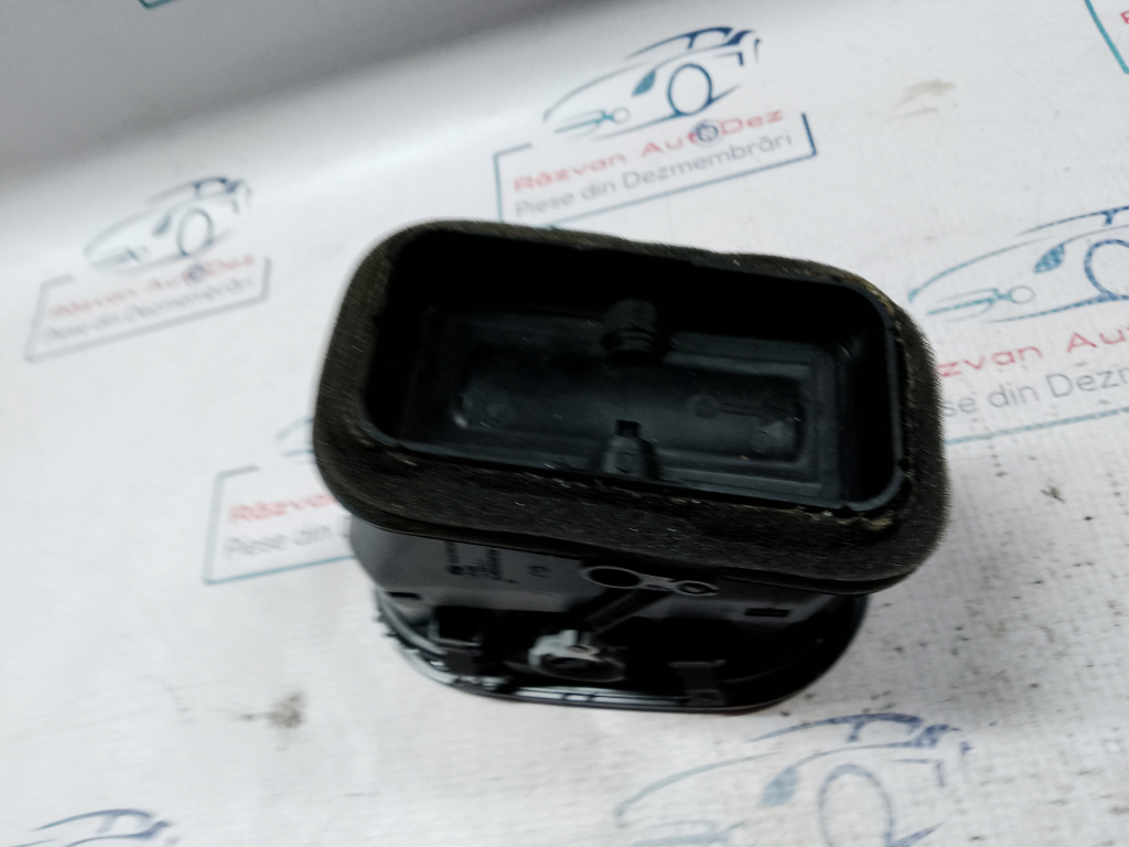 Grila ventilație dreapta Volkswagen Tiguan 2.0 Motorina 2014, 5M0819759