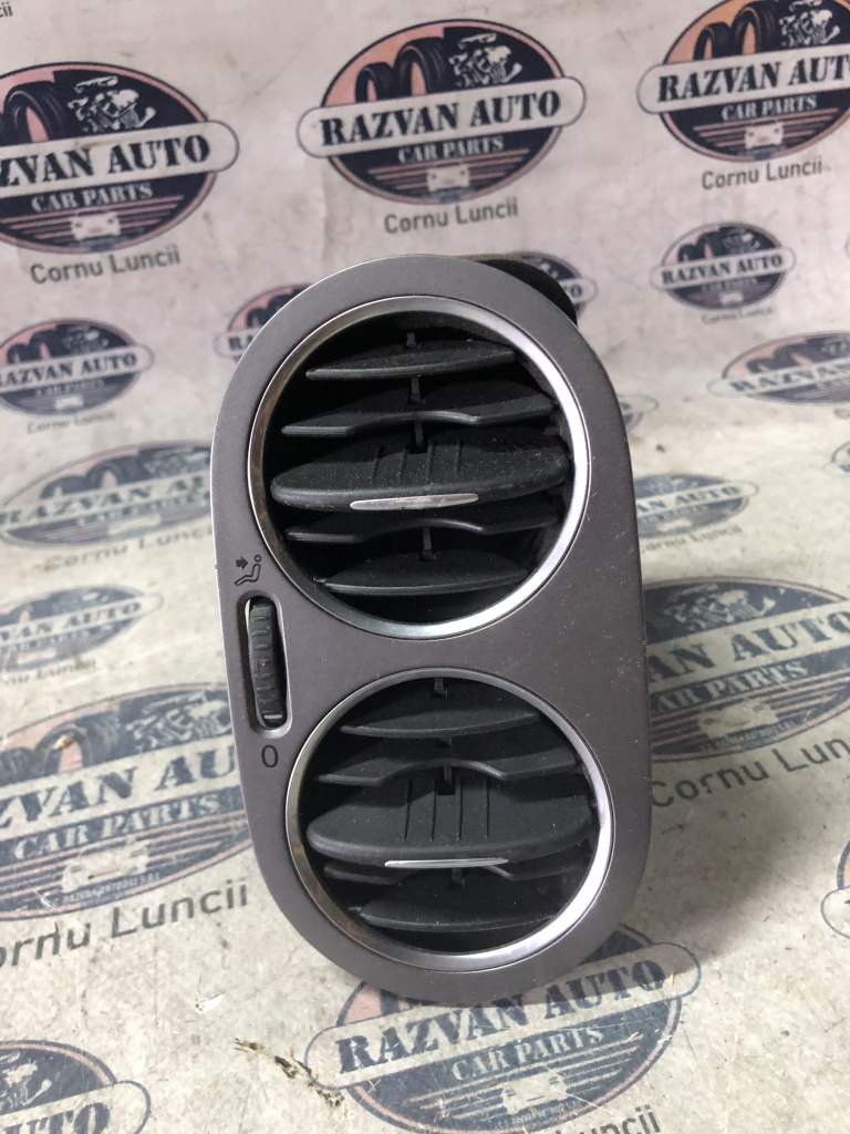 Grila ventilație dreapta Volkswagen Tiguan 2008