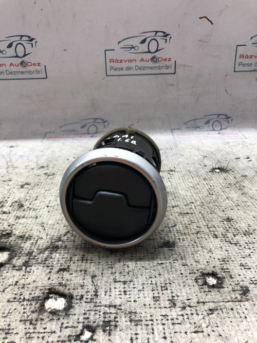 Grila ventilație Nissan Qashqai 1.6 Motorina 2012