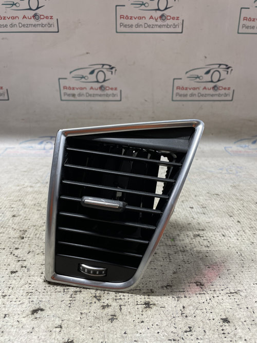 Grila ventilație stânga Audi Q5 2.0 Motorina 2013