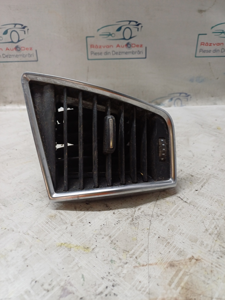 Grila ventilație stânga Audi Q5 - Motorina 2010, -