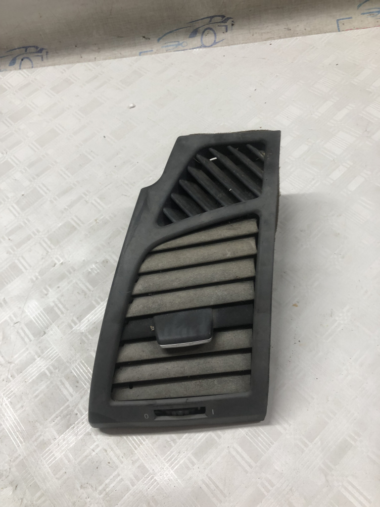 Grila ventilație stânga BMW Seria 1 - Motorina 2007, COUPE / 7059187