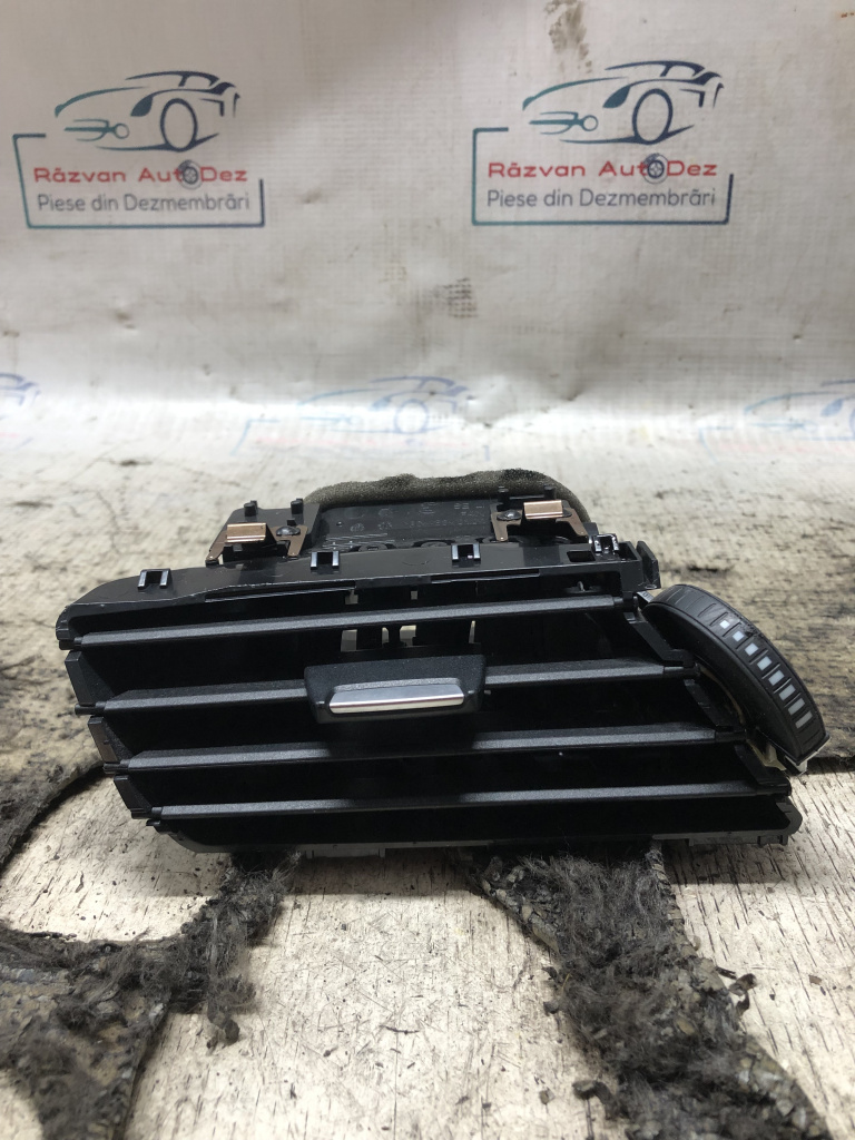 Grila ventilație stânga BMW Seria 2 F45 2.0 Motorina 2016