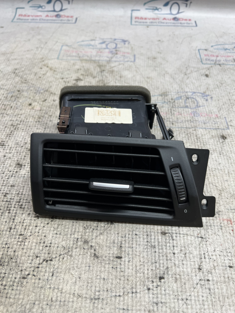 Grila ventilație stânga BMW X4 F26 2014, UK / 921744308