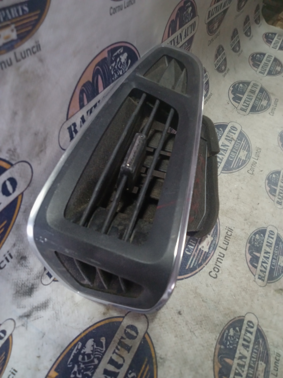 Grila ventilație stânga Ford Focus 3 2012
