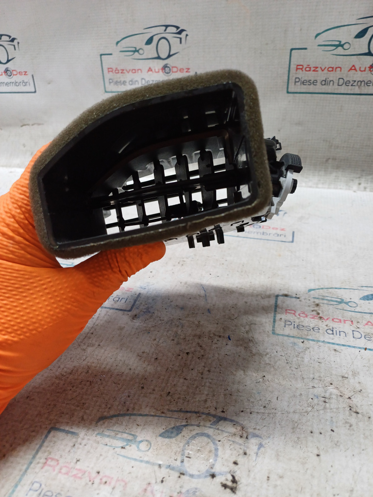 Grila ventilație stânga Opel Astra K 1.6 Motorina 2015, 39079603