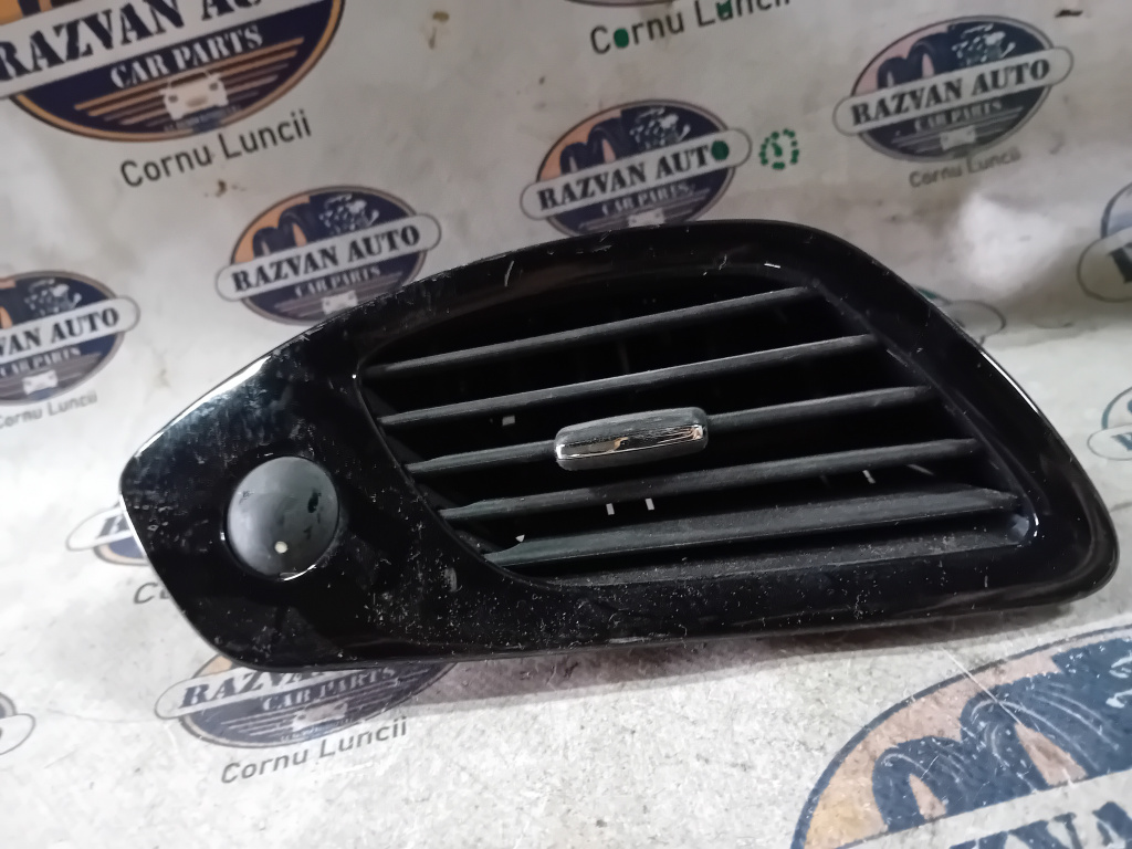 Grila ventilație stânga Renault Grand Scenic 2014