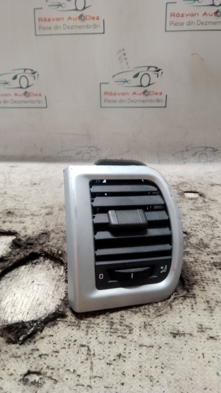 Grila ventilație stânga Skoda Fabia 2 2012