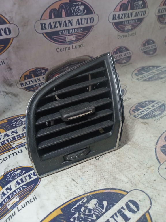 Grila ventilație stânga Skoda Fabia 3 2016
