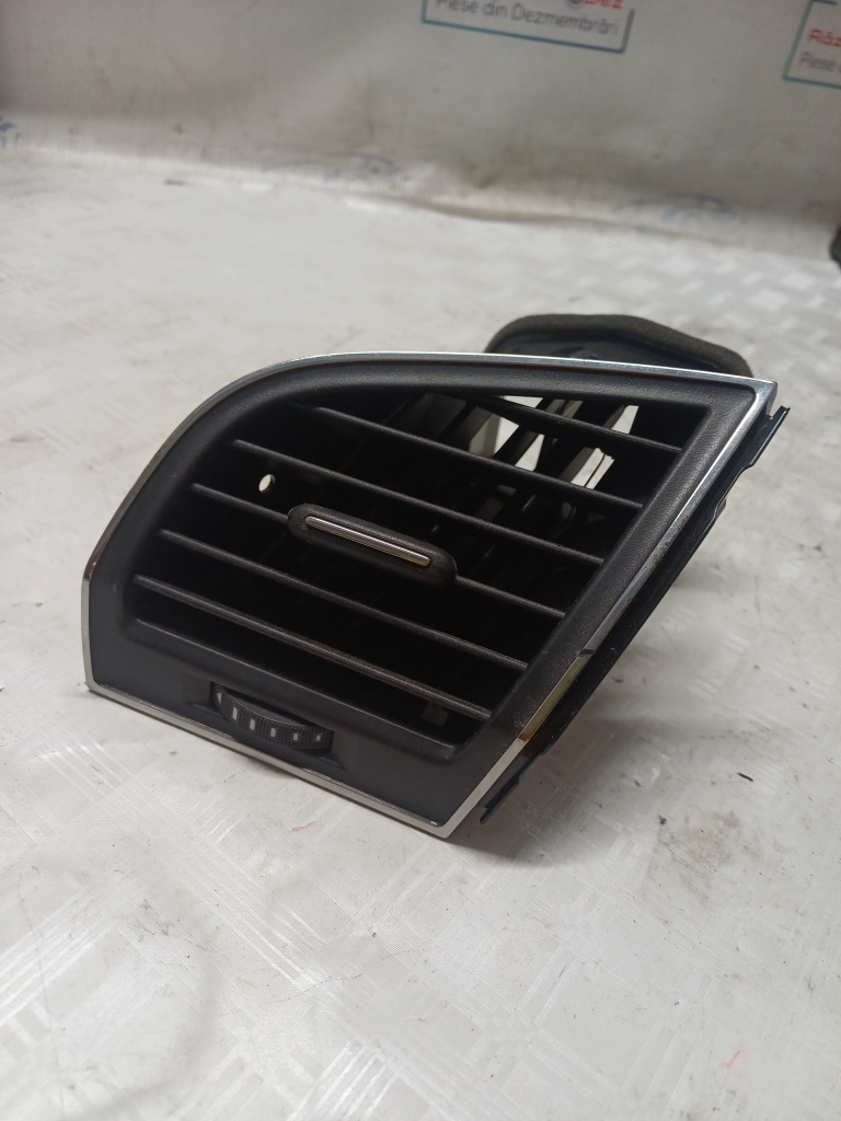 Grila ventilație stânga Skoda Fabia 3 Break 1.4 Motorina 2016, -