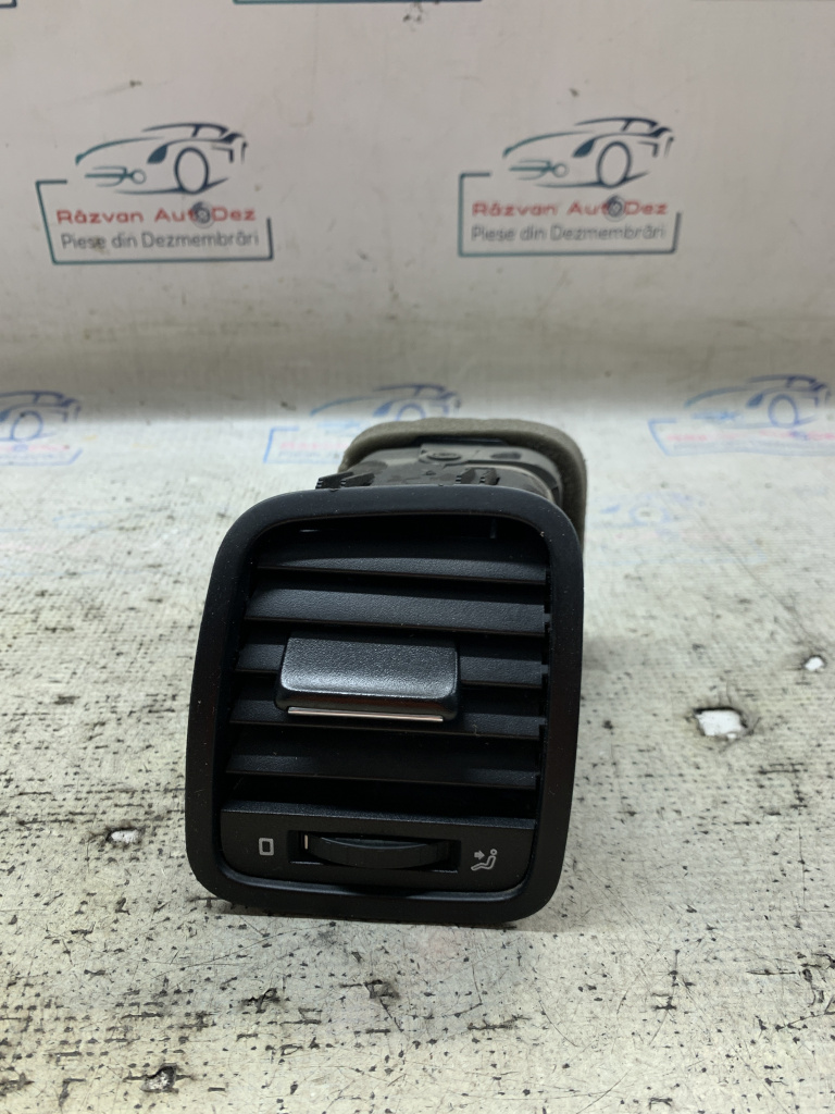 Grila ventilație stânga Skoda Yeti 2.0 Motorina 2012, -