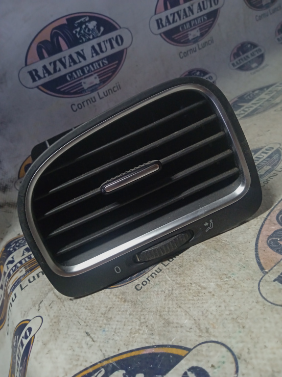 Grila ventilație stânga Volkswagen Golf 6 2009