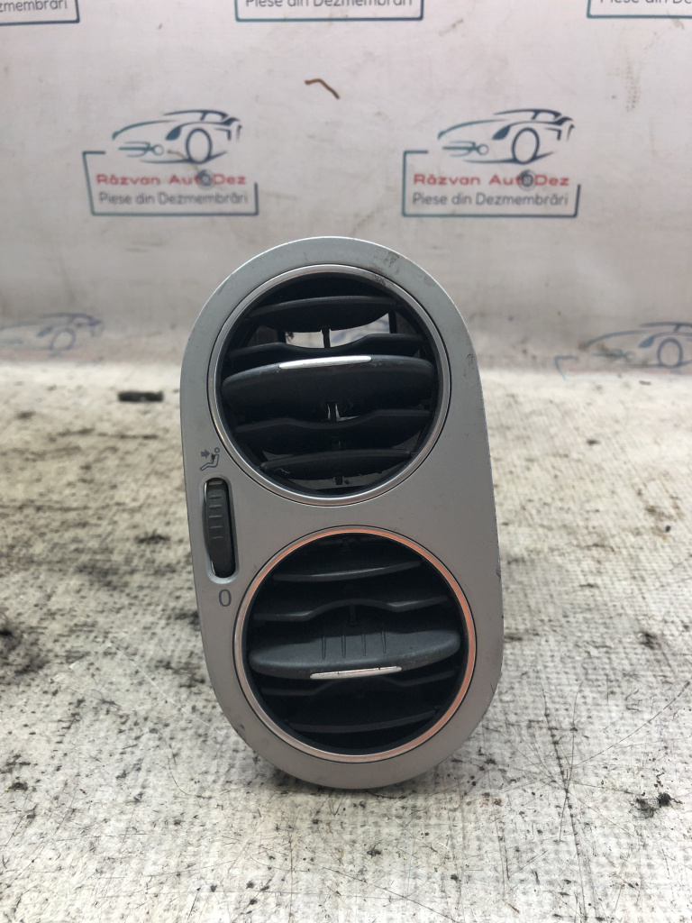 Grila ventilație Volkswagen Tiguan 2011