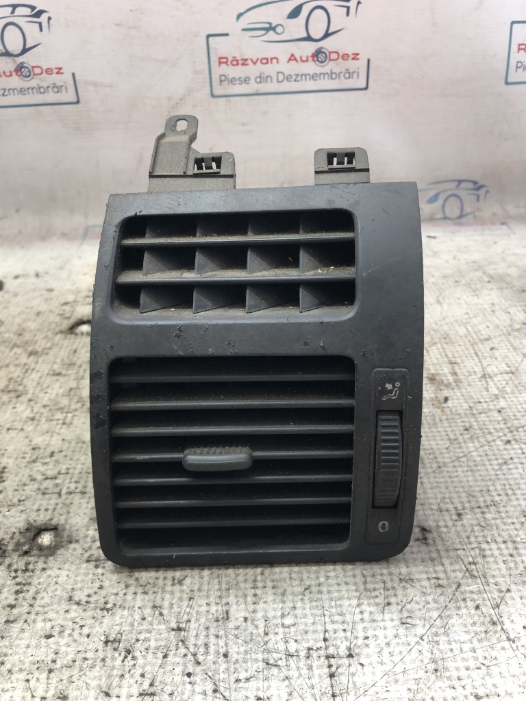 Grila ventilație Volkswagen Touran 2009