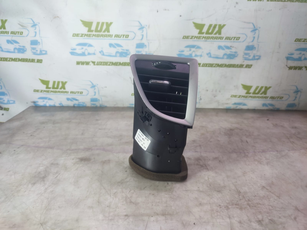 Grila ventilatie 522040591 Opel Astra J [2009 - 2012] 1.7 cdti A17DTJ