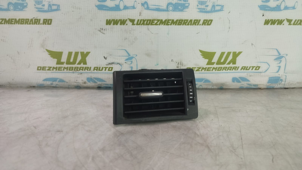 Grila ventilatie 8e0820901f Audi A4 B7 [2004 - 2008] 2.0 BPW