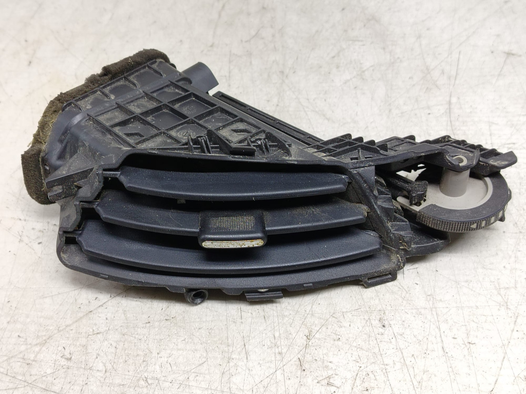 Grila ventilatie 95922860 Chevrolet Cruze J300 [2009 - 2012]