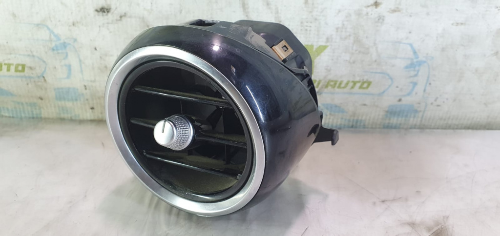 Grila ventilatie a2058301154 Mercedes-Benz C-Class W205/S205/C205 [2014 - 2018] 2.2 cdi om651921