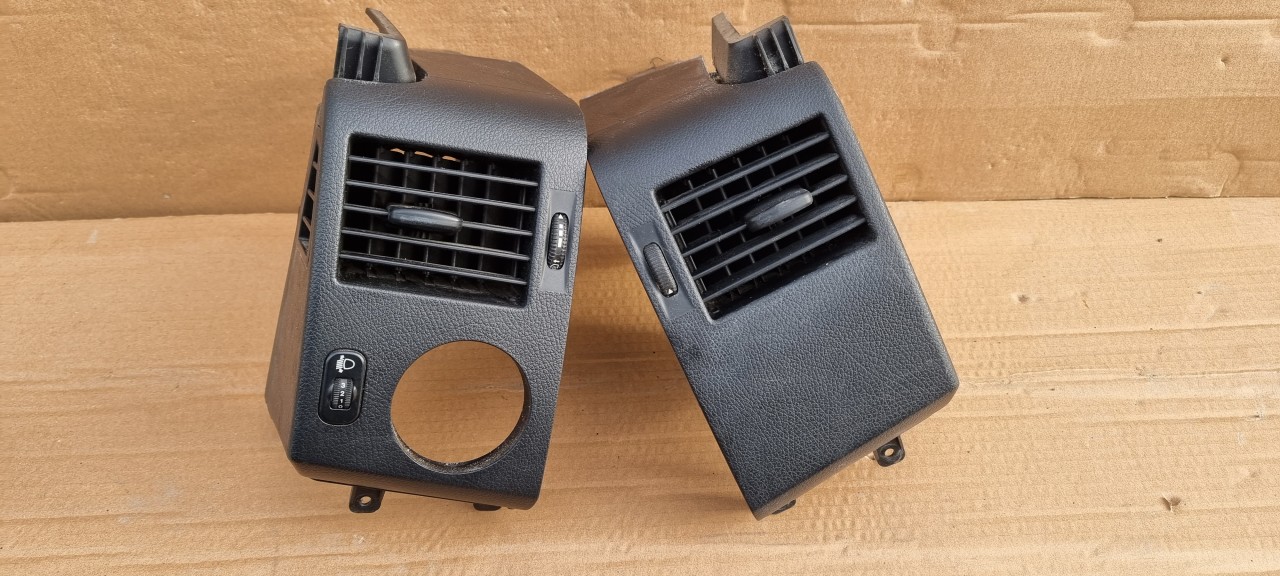 Grila ventilatie aer bord Vw Crafter 2007 2008 2009 2010 2011 2012