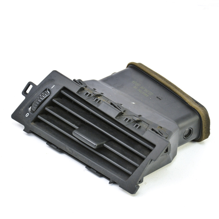 Grila Ventilatie Aer Din Bord Bmw 5 (E60, E61) 2003-2010 525 D M57 D25 (256D2) Motorina Dreapta 691073205