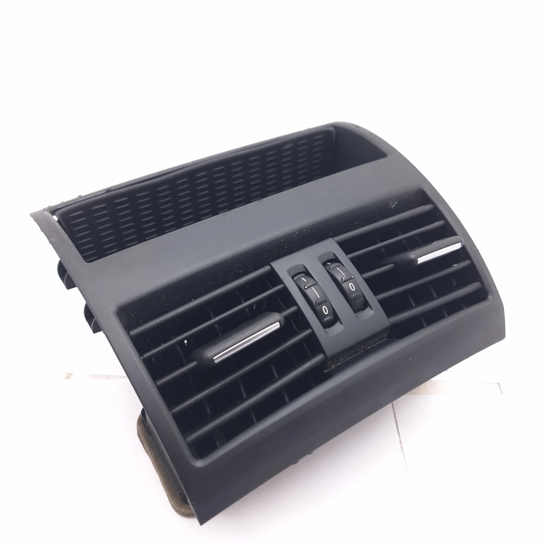 Grila Ventilatie Aer Din Bord Bmw 5 - F10, F18, F11 2009-2017 Centru 9158312, 9172167, 9172344, 64229158312, 64229172167, 64229172344, 07623031, 07625031, 07623001, 07625001, 14121810