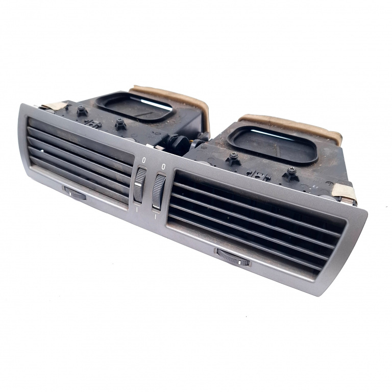 Grila Ventilatie Aer Din Bord Bmw 7 (E65, E66, E67) 2001-2008 740 D M67 D39 (398D1) Motorina Centru 642282235990, 69112039, 69112049, 6.911.203.9, 14121810, 82235990, 04516040, 04516001, 04516002, 04516041 Bmw