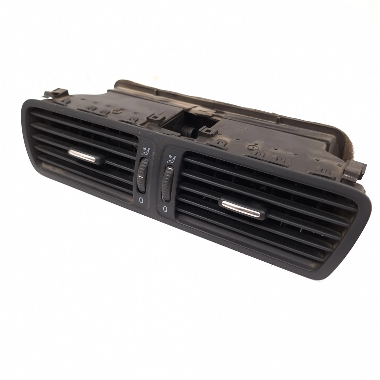 Grila Ventilatie Aer Din Bord Centru VW PASSAT B6 2005 - 2010 Motorina 3C1819728E, 3C1 819 728 E, 3C2.819.728.DO, 3C2819728DO, P0110957, T0024386/1-1, T002438611, P0108668