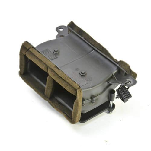 Grila Ventilatie Aer Din Bord Centru VW TOUAREG (7L) 2002 - 2010 Motorina 7L0820526A, 7L0 820 526 A,...