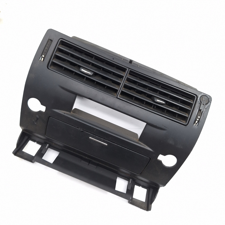 Grila Ventilatie Aer Din Bord Citroen C4 1 (Lc) 2004-2010 1.6 16V Nfu (Tu5Jp4) Benzina Centru 9646338277 Psa Original