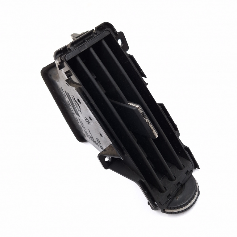 Grila Ventilatie Aer Din Bord Dreapta,centru Infiniti S50 (FX35, FX45) 2003 - 2008 Benzina 68750CG000, 68750CG001, E6215162100, PG0568750CG000, PK3268750CG001, AG01E625161100, AG01 E621-5161-100