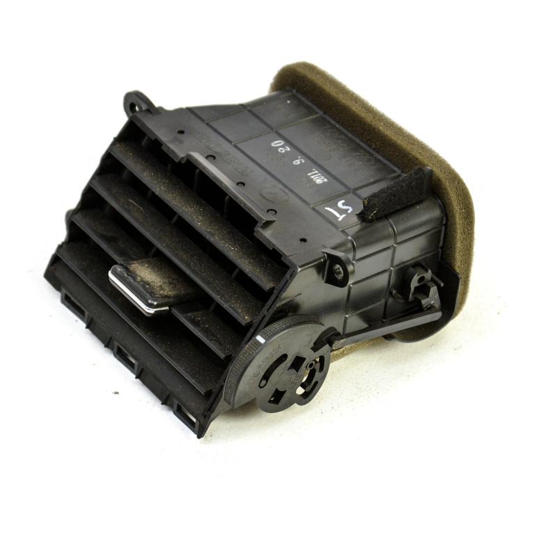 Grila Ventilatie Aer Din Bord Mazda 6 (Gh) 2007-2012 2.2 D R2Bf Motorina Centru Stanga Gs1Egm931 , Gs1E-Gm931