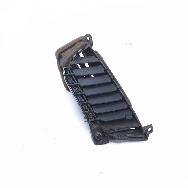 Grila Ventilatie Aer Din Bord Mitsubishi L 200 (Kbt, Kat) 2004-2014 2.5 Di-D 4Wd (Kb4T) 4D56 Hp Motorina Centru