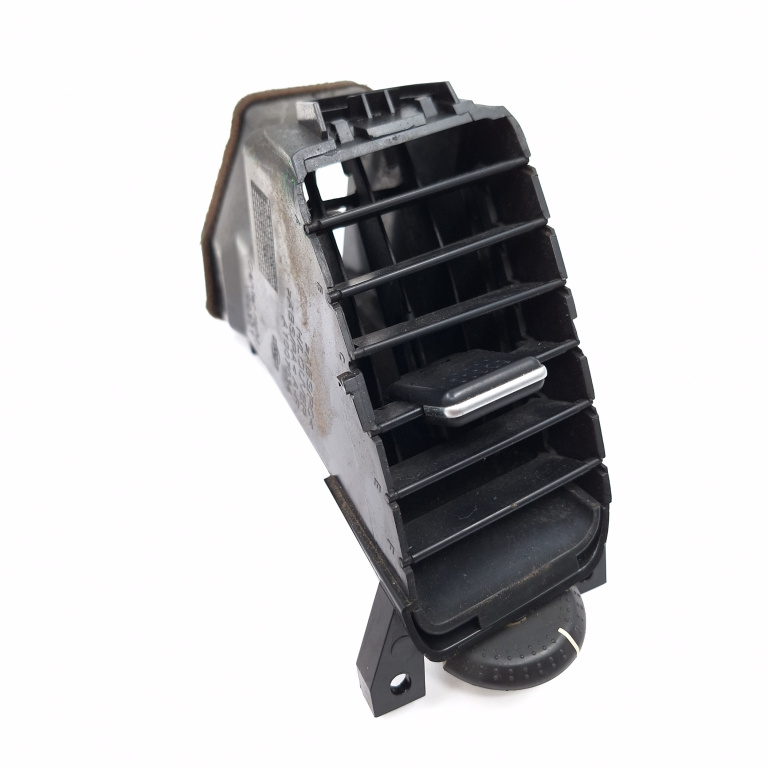 Grila Ventilatie Aer Din Bord Nissan Primera (P12, Wp12) 2002-2007 Centru Dreapta A1007034, Y00301