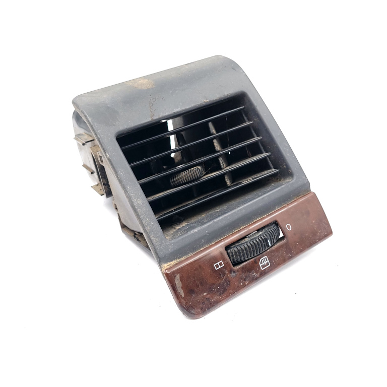 Grila Ventilatie Aer Din Bord Stanga Mercedes-Benz VITO / V-CLASS (W638) 1996 - 2003 Motorina 6388310660, 638 831 06 60, 6388310960, 638 831 09 60, 6388311160, 638 831 11 60, 6388311360, 638 831 13 60