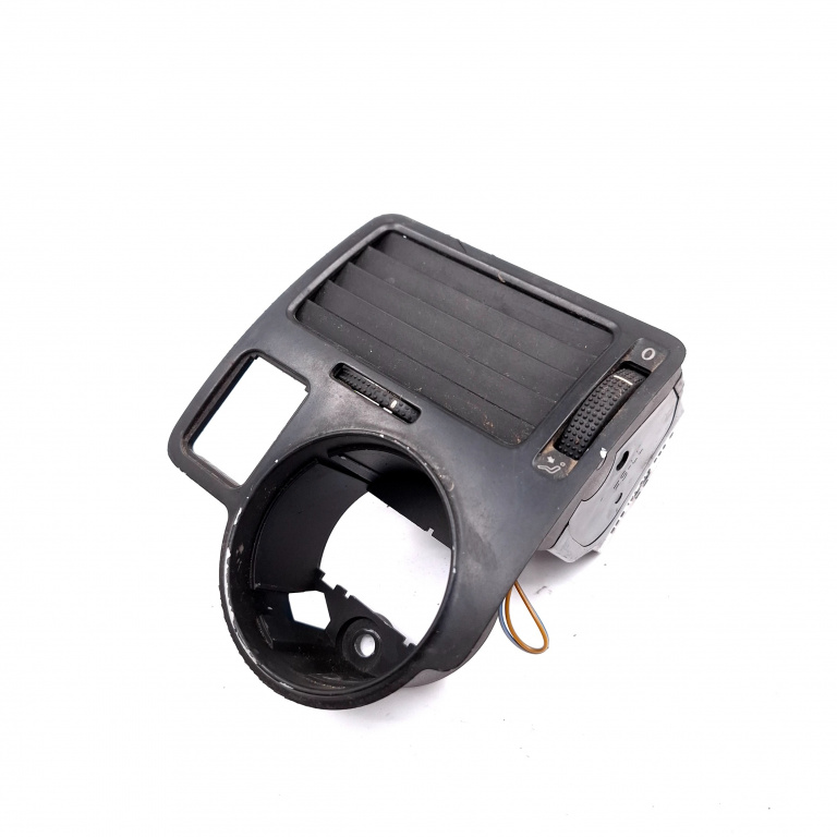 Grila Ventilatie Aer Din Bord Vw Bora (1J) 1998-2005 Stanga 1J1819703D, 1J1-819-703-D