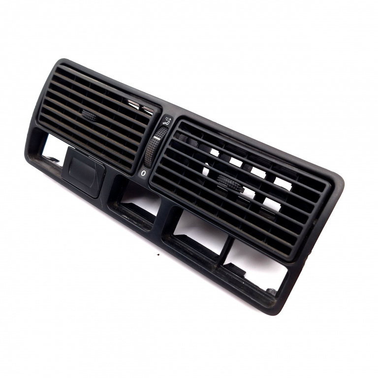 Grila Ventilatie Aer Din Bord Vw Golf 4 1997-2004 2.0 Aqy Benzina Centru 1J0819728C, 1J0819736C Vw