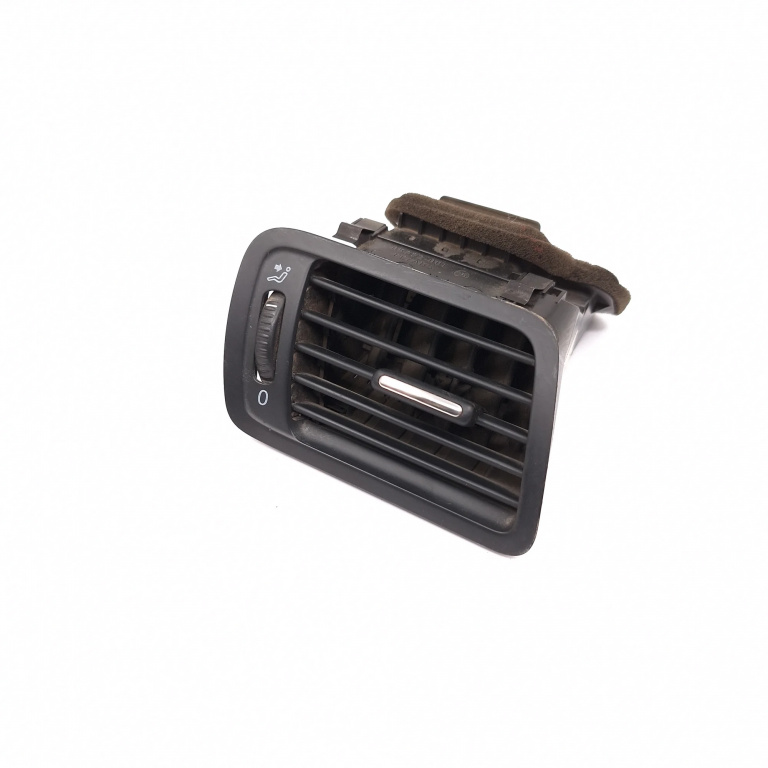 Grila Ventilatie Aer Din Bord Vw Passat B6 2005-2010 2.0 Tdi Bmr Motorina Dreapta 3C2819702, 3C2 819 702, 05772-001, 05772001, T0024491/1-1, T002449111, P0110955 Volkswagen