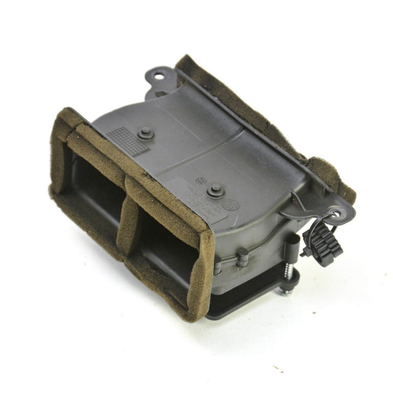 Grila Ventilatie Aer Din Bord Vw Touareg (7L) 2002-2010 2.5 R5 Tdi Motorina Centru 7L0820526A, 7L0 820 526 A, 7L0 820 526, 7L0820526